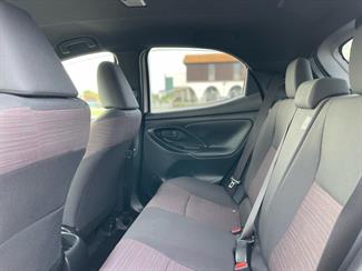 2020 Toyota Yaris - Thumbnail