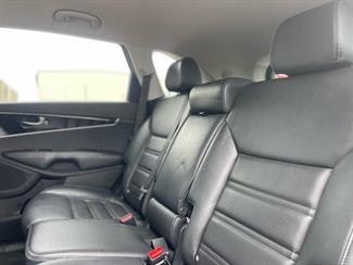 2018 Kia Sorento - Thumbnail