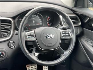 2018 Kia Sorento - Thumbnail