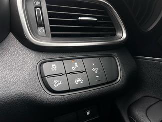 2018 Kia Sorento - Thumbnail