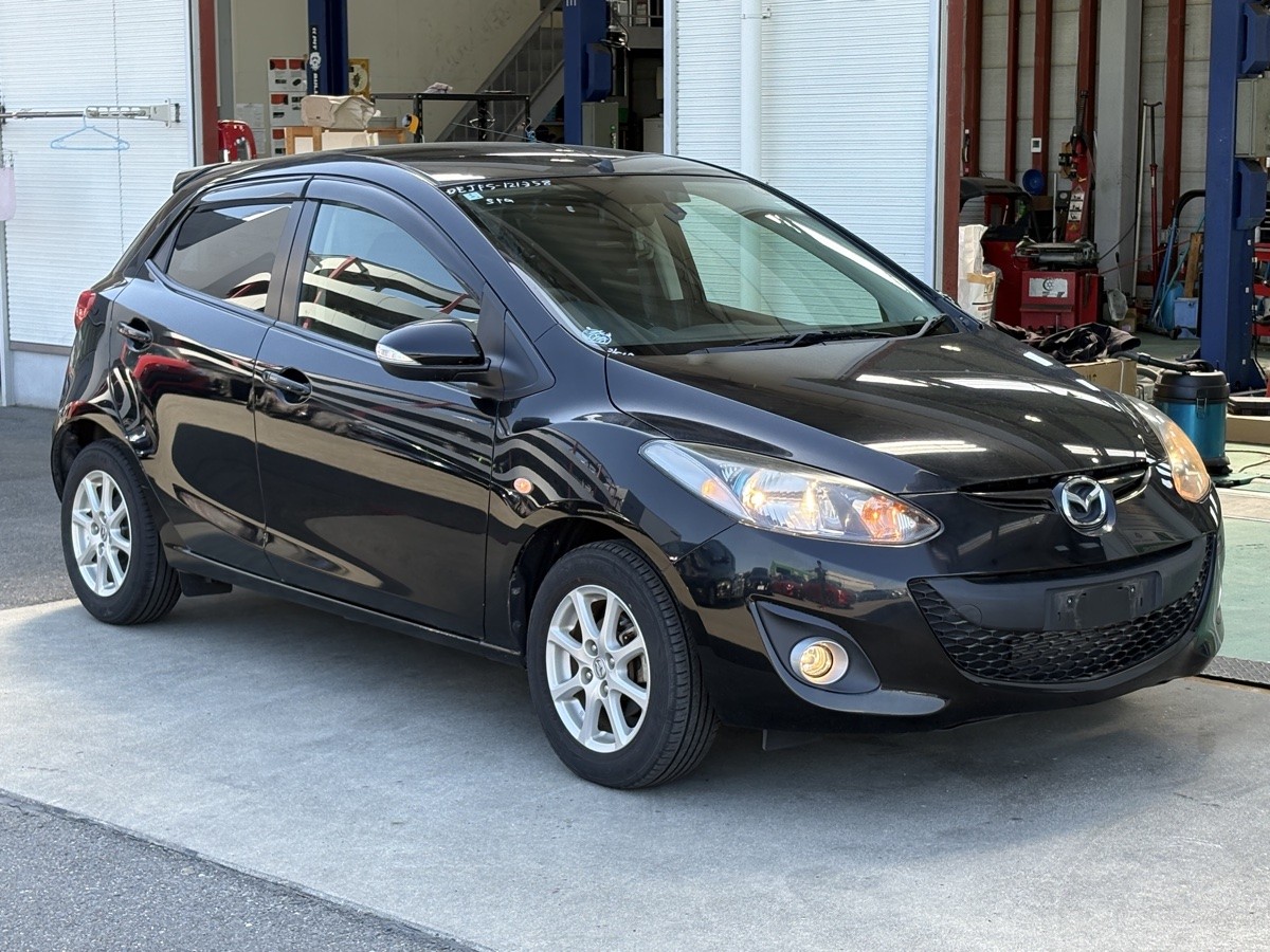 2012 Mazda Demio
