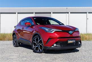 2017 Toyota C-HR - Thumbnail