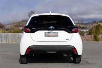 2021 Toyota Yaris - Thumbnail