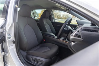 2017 Toyota Camry - Thumbnail
