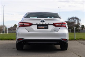 2017 Toyota Camry - Thumbnail