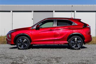 2024 Mitsubishi Eclipse Cross - Thumbnail