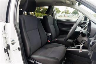 2015 Toyota Corolla - Thumbnail