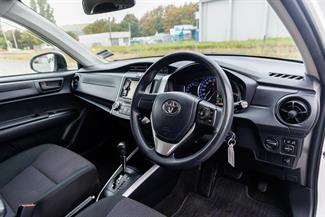 2015 Toyota Corolla - Thumbnail