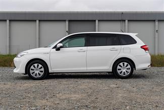 2015 Toyota Corolla - Thumbnail