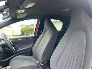 2021 Toyota Yaris - Thumbnail