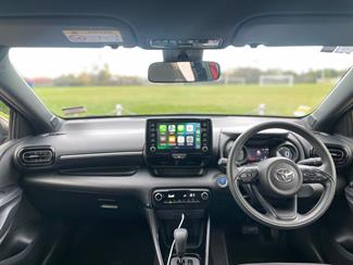 2021 Toyota Yaris - Thumbnail