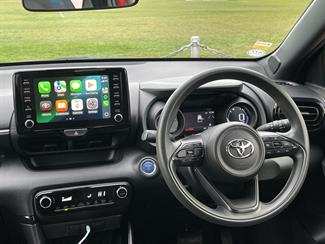 2021 Toyota Yaris - Thumbnail