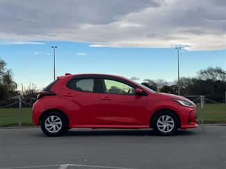 2021 Toyota Yaris - Thumbnail