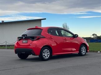 2021 Toyota Yaris - Thumbnail