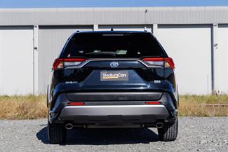2019 Toyota RAV4 - Thumbnail