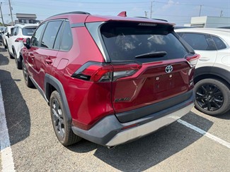 2022 Toyota RAV4 - Thumbnail