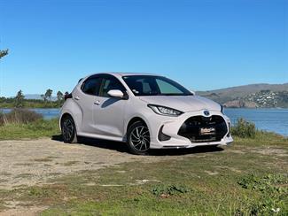 2020 Toyota Yaris - Thumbnail