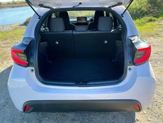 2020 Toyota Yaris - Thumbnail