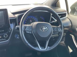 2018 Toyota Corolla - Thumbnail