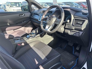 2019 Nissan Leaf - Thumbnail