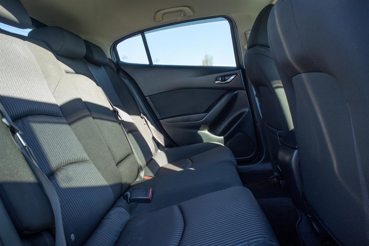2014 Mazda Axela