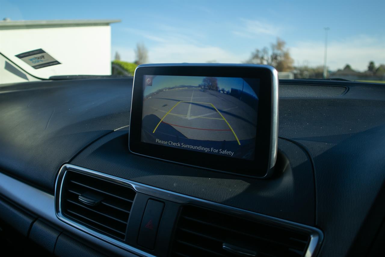 2014 Mazda Axela
