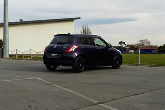 2016 Suzuki Swift - Thumbnail