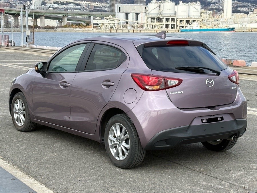 2016 Mazda Demio