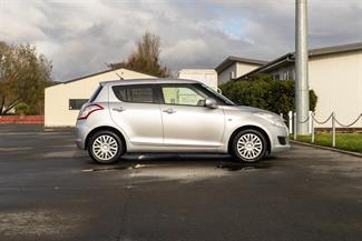 2011 Suzuki Swift - Thumbnail