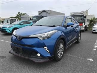 2017 Toyota C-HR - Thumbnail