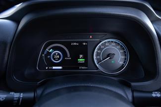 2017 Nissan LEAF - Thumbnail