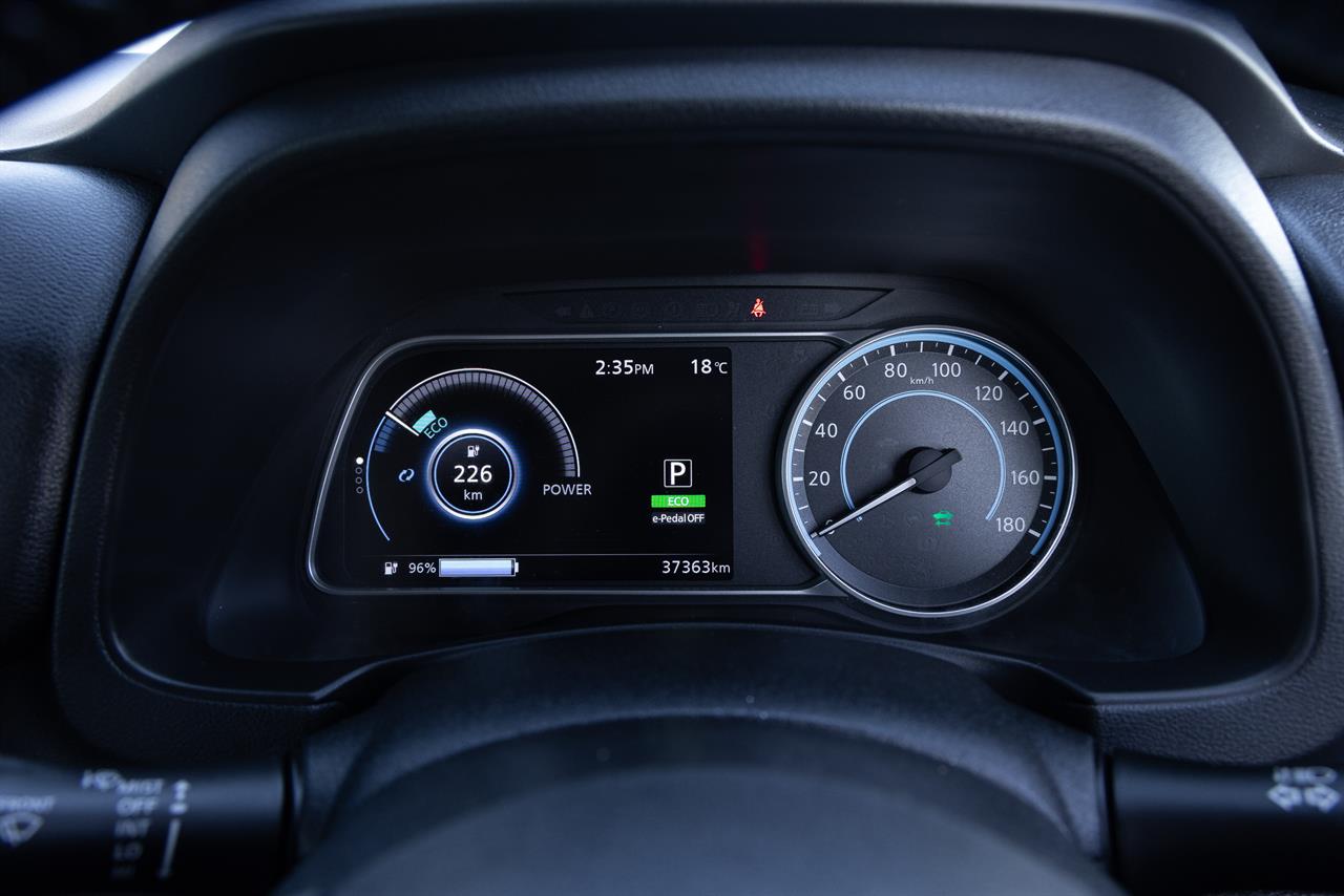 2017 Nissan LEAF