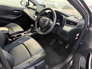 2021 Toyota Corolla Touring - Thumbnail