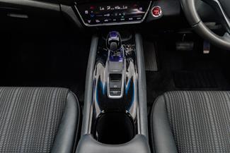 2015 Honda Vezel - Thumbnail