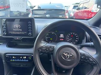 2020 Toyota Yaris - Thumbnail