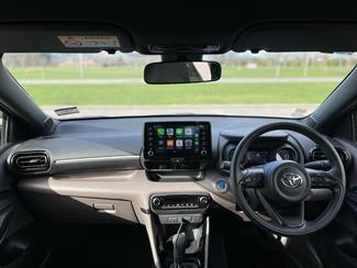 2020 Toyota Yaris - Thumbnail