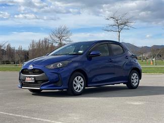 2020 Toyota Yaris - Thumbnail
