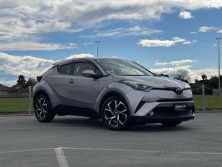 2017 Toyota C-HR - Thumbnail