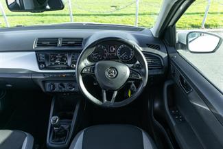 2016 Skoda Fabia - Thumbnail