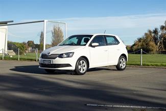 2016 Skoda Fabia - Thumbnail