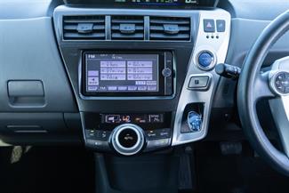 2012 Toyota PRIUS - Thumbnail