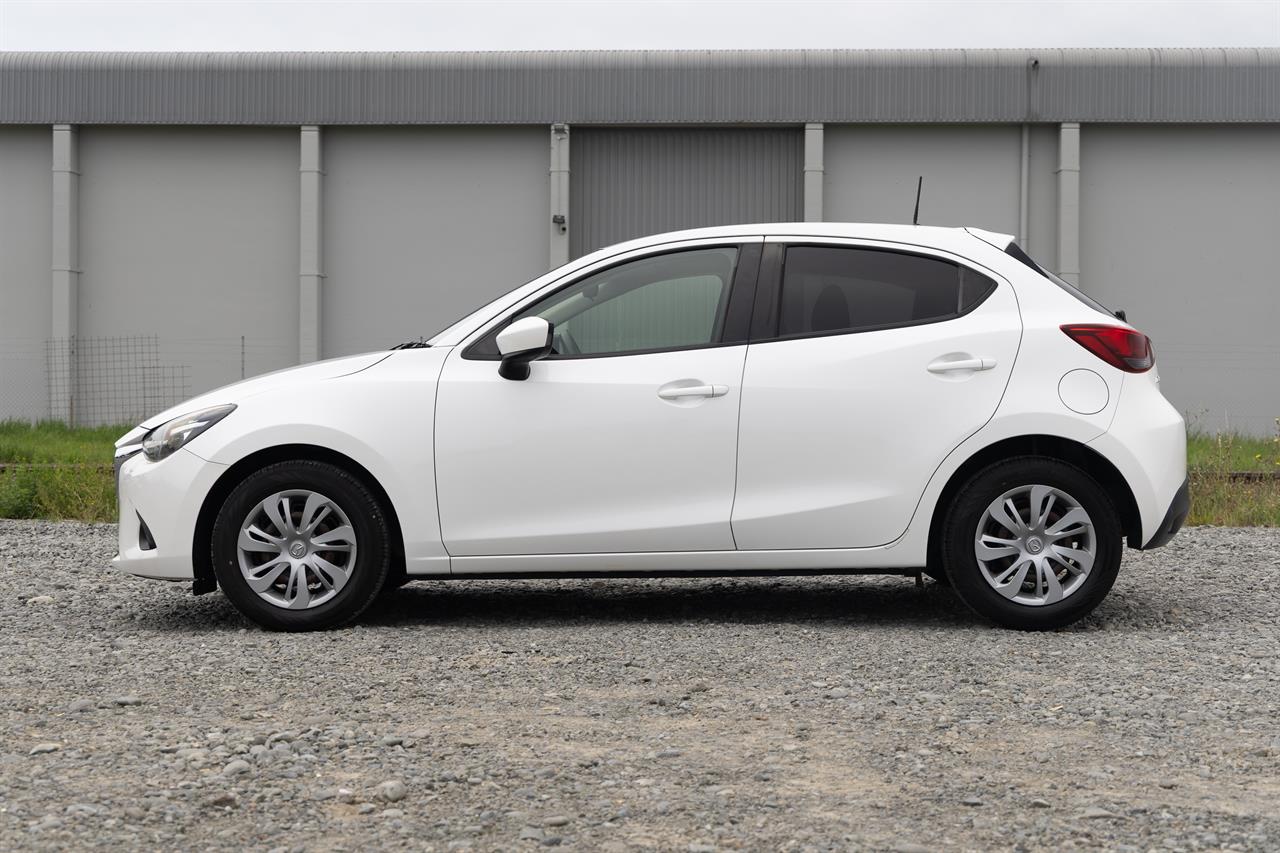 2016 Mazda Demio