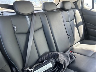 2021 Nissan LEAF - Thumbnail