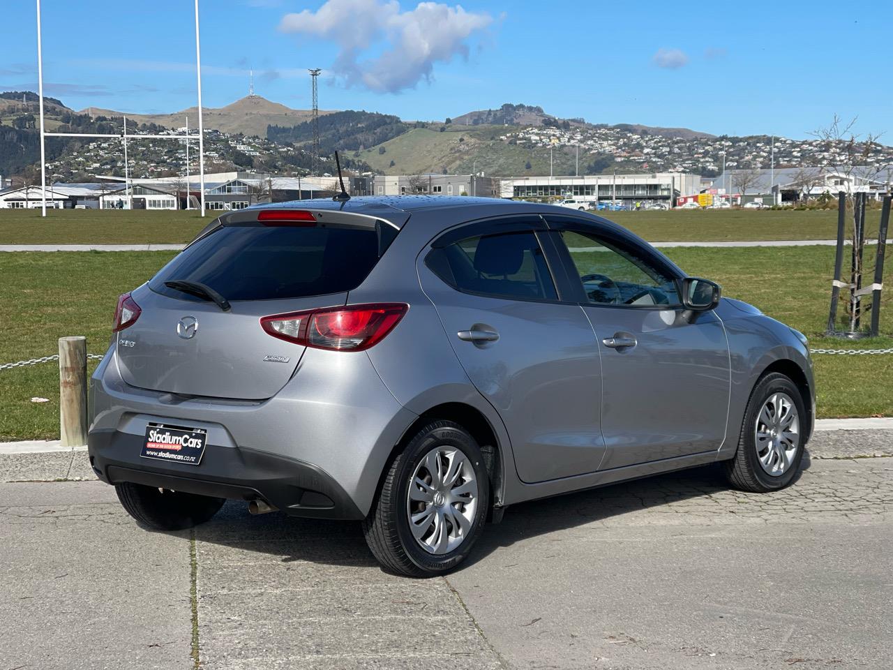 2016 Mazda Demio
