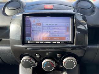 2014 Mazda Demio - Thumbnail