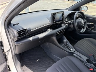 2021 Toyota Yaris - Thumbnail