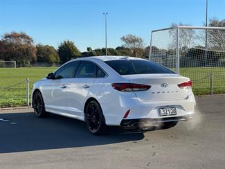 2018 Hyundai Sonata - Thumbnail