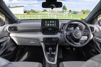 2020 Toyota Yaris - Thumbnail