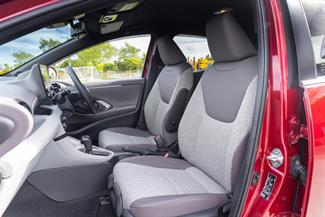 2020 Toyota Yaris - Thumbnail