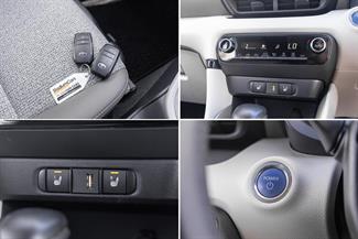 2020 Toyota Yaris - Thumbnail